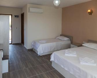 Piri Reis Motel & Restaurant - Sokakagzi - Habitación