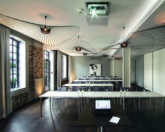 Heyligenstaedt - Giessen - Sala de reuniones
