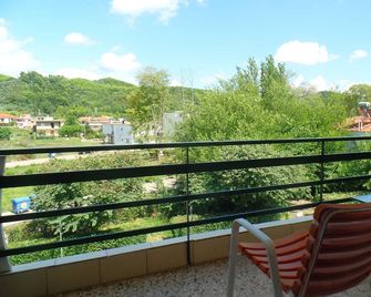 Hotel Inomaos - Olympia - Parveke