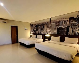 Hotel Sampurna Cirebon - Cirebon - Habitación