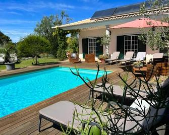 Buganvilias Do Meco Guest House - Sesimbra - Pool