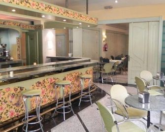 Reina Ana María - Granada - Restaurante