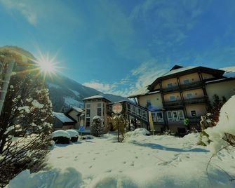 Hotel Flattacher Hof - Flattach - Gebäude