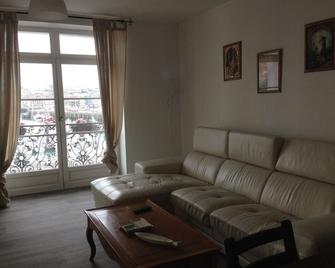 Residence Des Arcades - Dieppe - Stue
