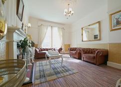 The Old Tram-House Apartments - Stirling - Living room