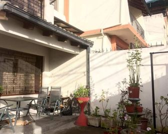 Hostal Kawsay - Quito - Hàng hiên