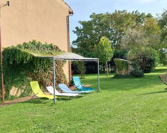 Typical house in countryside between Orvieto and lake Bolsena - Lubriano - Patio