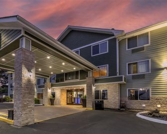 Best Western Long Beach Inn - Long Beach - Budova