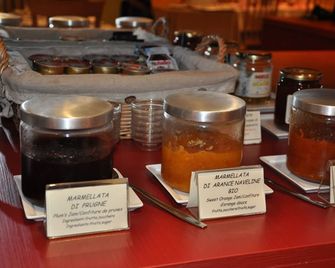 Hotel Saint Pierre - Saint-Pierre - Buffet