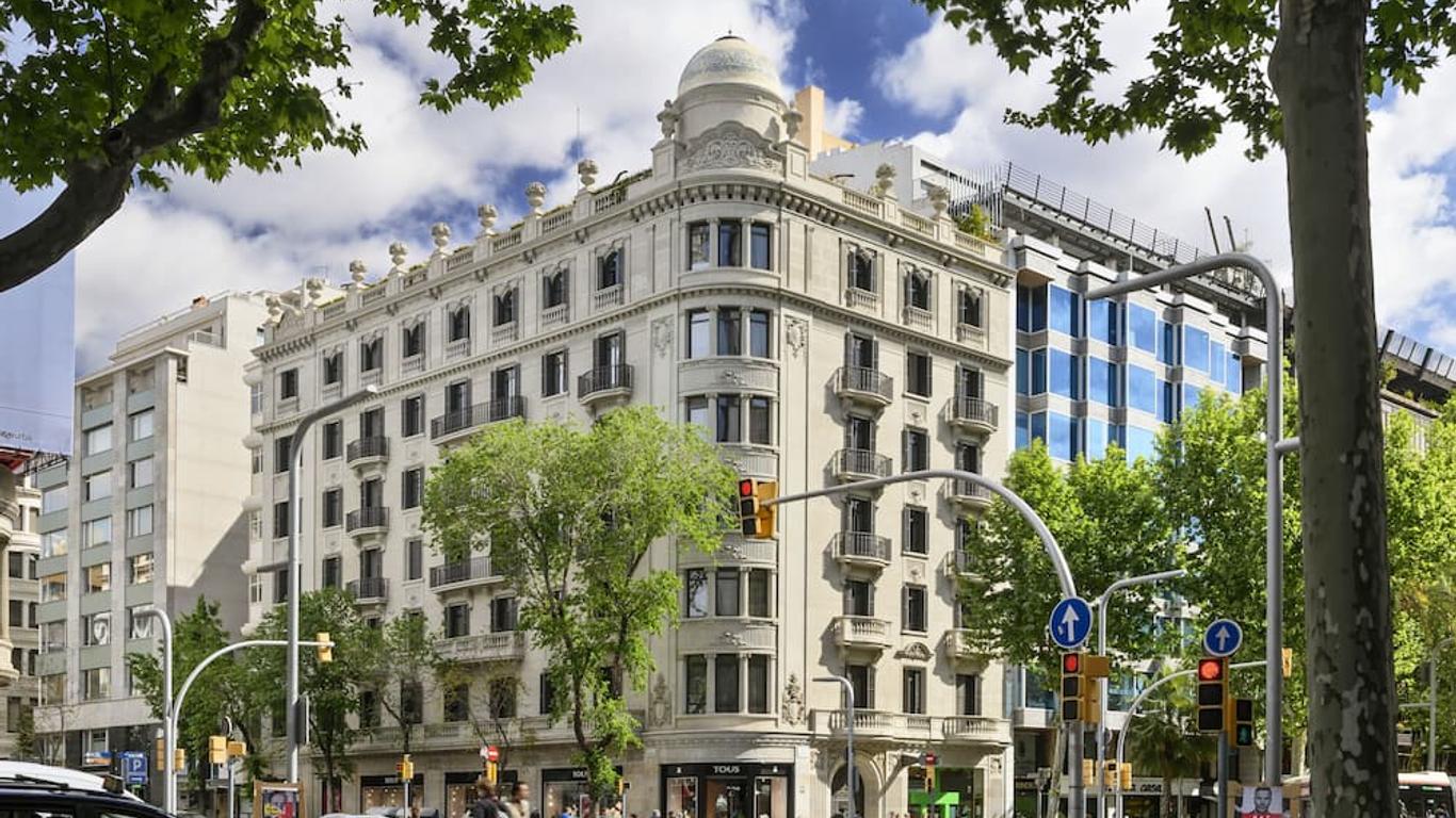 Casagrand Luxury Suites
