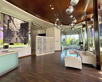 Novotel Banjarmasin Airport - Banjarmasin - Lobby