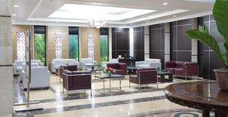 Grand Victoria Hotel - Samarinda - Lobby
