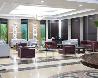 Grand Victoria Hotel - Samarinda - Lobby