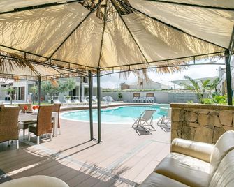 Beautiful Home In Punta Milocca - Carrozziere - Piscina