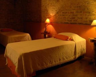 Jasy Hotel - Puerto Iguazú - Bedroom