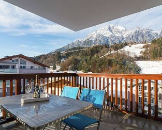 Classic Apartment near Ski Area in Leogang - Leogang - Balkon