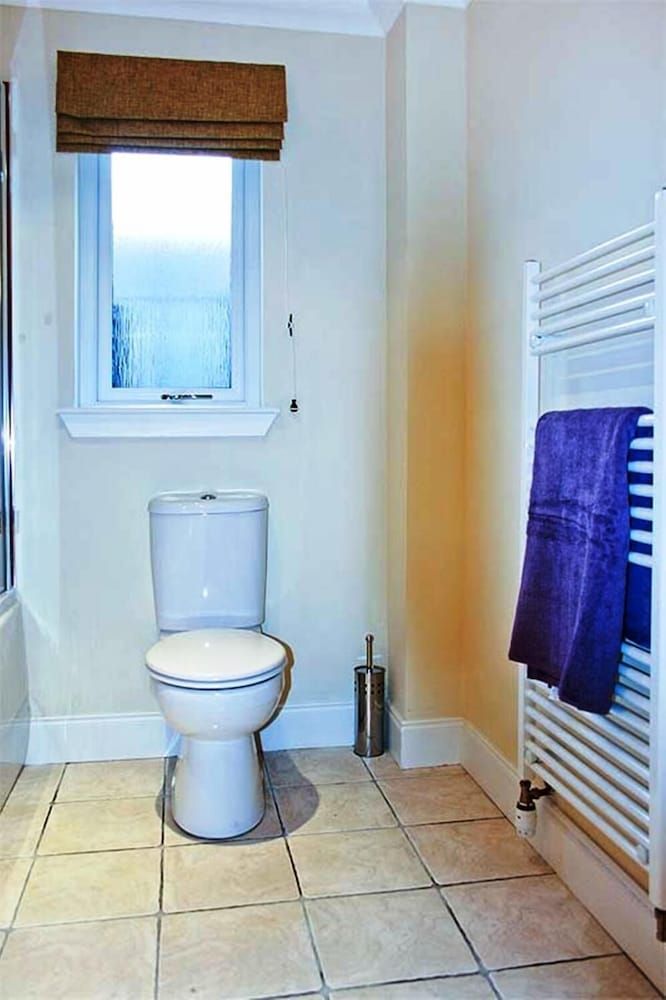 Inverness Hostel - אינברנס - חדר רחצה