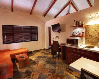 Hartmann Suites Serviced Self-Catering Apartments - Windhoek - Sala de estar