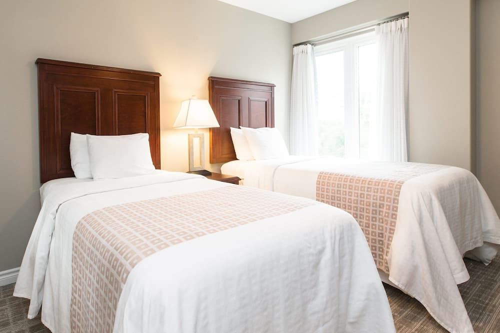 Canterra Suites Hotel - Edmonton