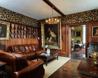 The Castle - Castletownshend - Living room