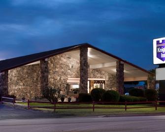 Post Oak Inn - Brownwood - Building