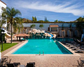 Hotel Gran Plaza & Convention Center - Guanajuato - Pool