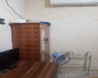 OYO 93948 Bunda Rachma Rooms - Depok
