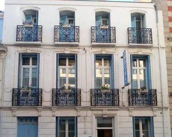 Hotel Emilie - Royan - Bina