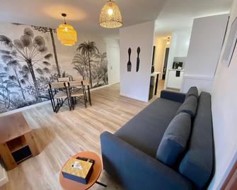 Suite 24 L'Annexe - Montceau-les-Mines - Living room
