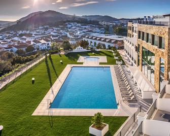 Barcelo Aracena - Aracena - Piscina