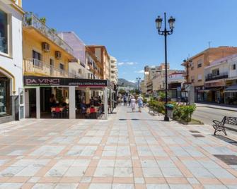 Hostal Costabella - Fuengirola - Vista del exterior
