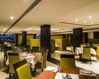 Hotel Atharva - Ujjain - Restaurante