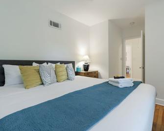 Cherrydale Area Monthly Rental | 3 Bed, 1 Bath - Greenville - Schlafzimmer