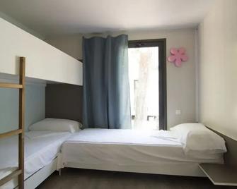 Camping Campo Dei Fiori - Vada - Camera da letto