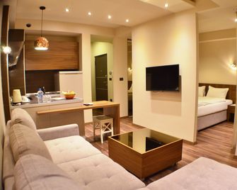 Hotel Vlaho - Skopje - Living room