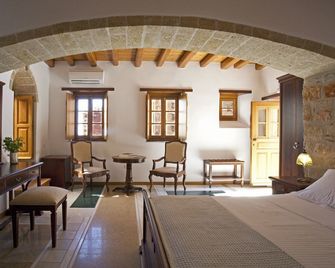 Likinia Hotel - Monemvasia
