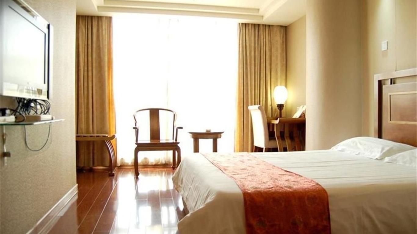 Golden Key International Hotel