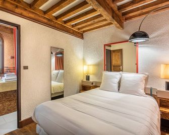 Aux Prisons de Montagny - Chassagny - Bedroom