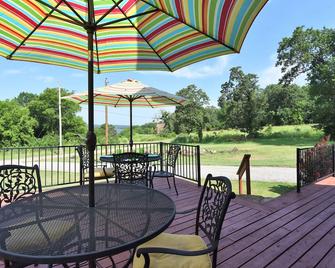 Oolagah Lake - Adorable 2 story Cabin - Claremore - Terasa