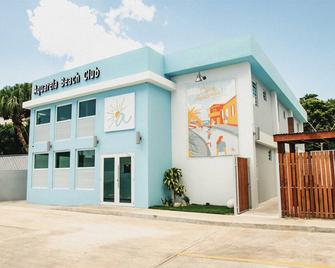 Suite 204 - 4 People - Cabo Rojo - Gebouw