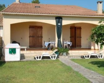 House with garden and direct access to the beach - Lucciana - Terasa