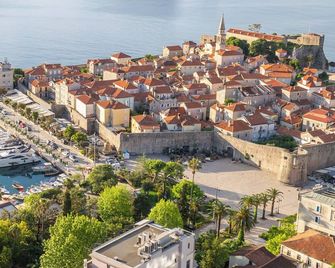 Hotel Majestic - Budva