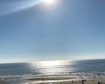Les Balcons Rouges - Face Mer - Camiers - Beach