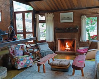 Pousada Sitio Gan Eden - Itatiaia - Lounge
