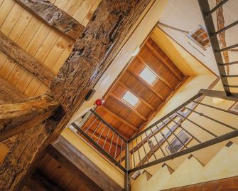 Country House 'El Campanario' with Mountain View, Private Terrace and Private Garden - Miranda de Ebro - Aufgang