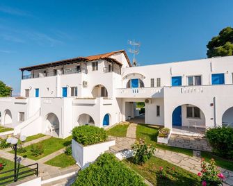 Theo Bungalows Boutique Hotel - Kriopigi - Building