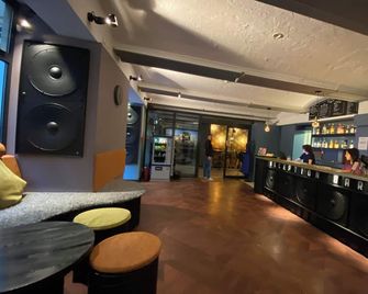 Singer109 Hostel, Hotel & Apartment - Berlin - Bar