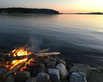 Waterfront Village Beach House - Lopez Island - Beach