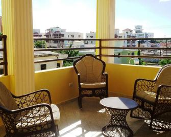 Spacious 1 Bedroom Apartment in Corales del Sur - Santo Domingo Este - Balcony