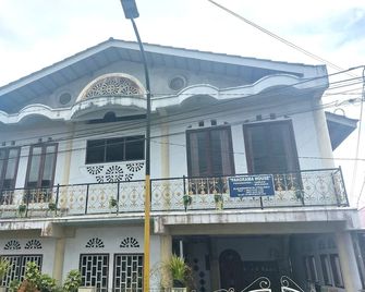 Hotel O Panorama House Near Lokon Camping Ground - Tomohon - Bina